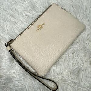 COACH White Zip Wristlet